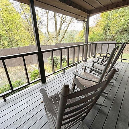 Tucked Away Cabin Pigeon Forge Extérieur photo