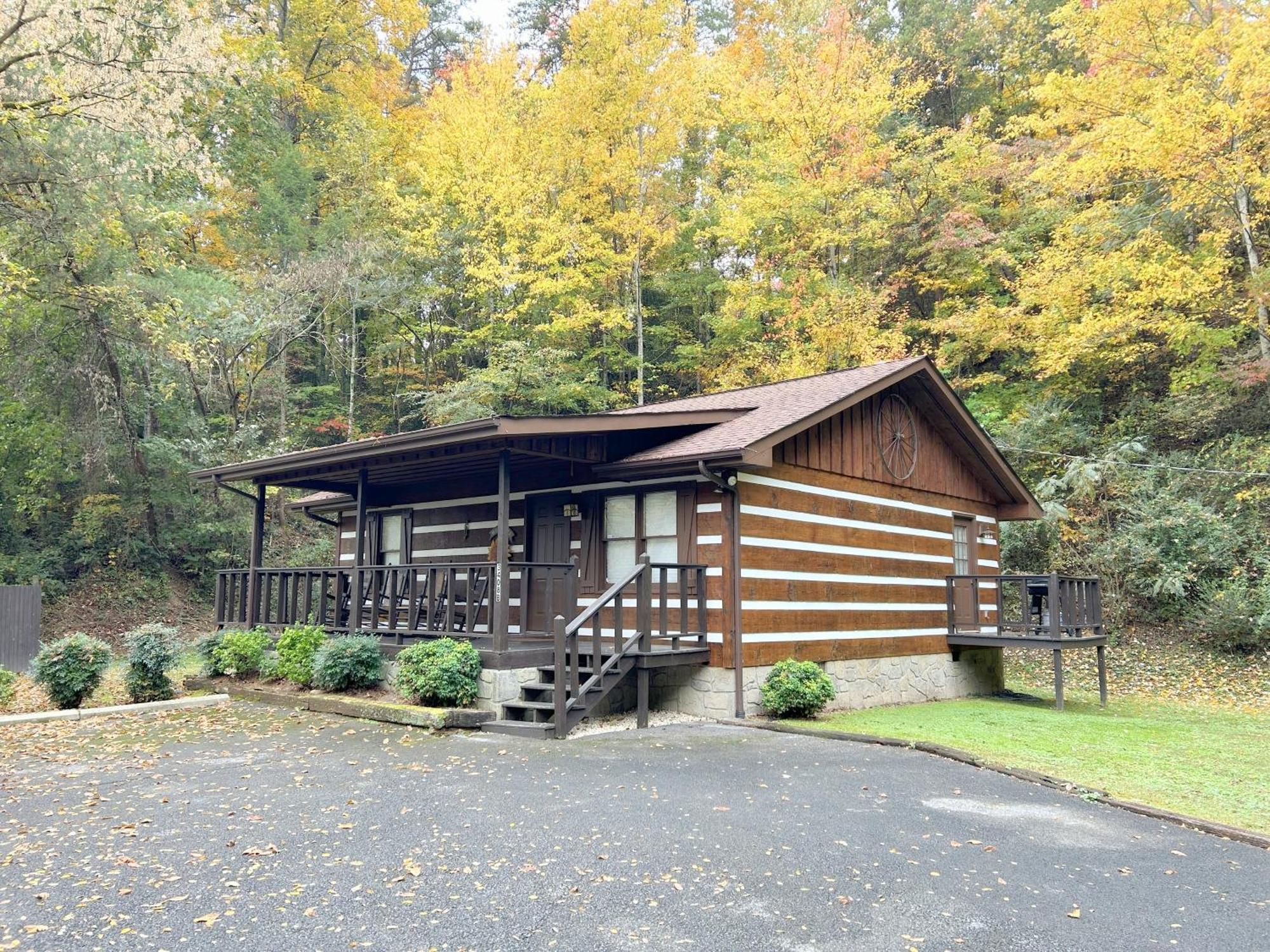 Tucked Away Cabin Pigeon Forge Extérieur photo